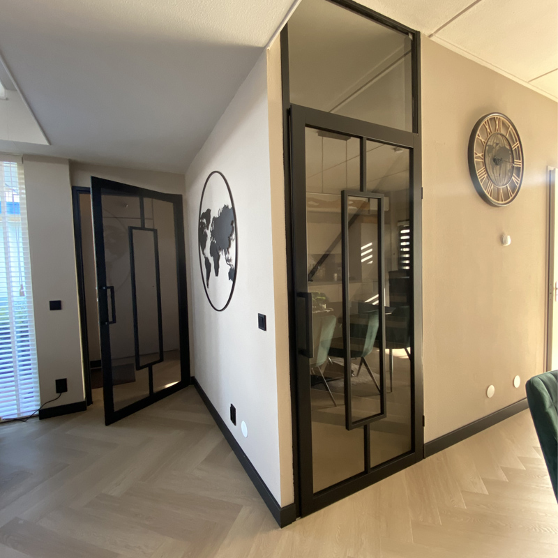 VeraLux Subliem Amalia Rook glas sfeer 1